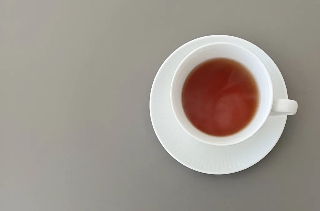 <div class="title80">広瀬裕子の「わたしが整う日用品」 file.01 </div>「白いカップ」